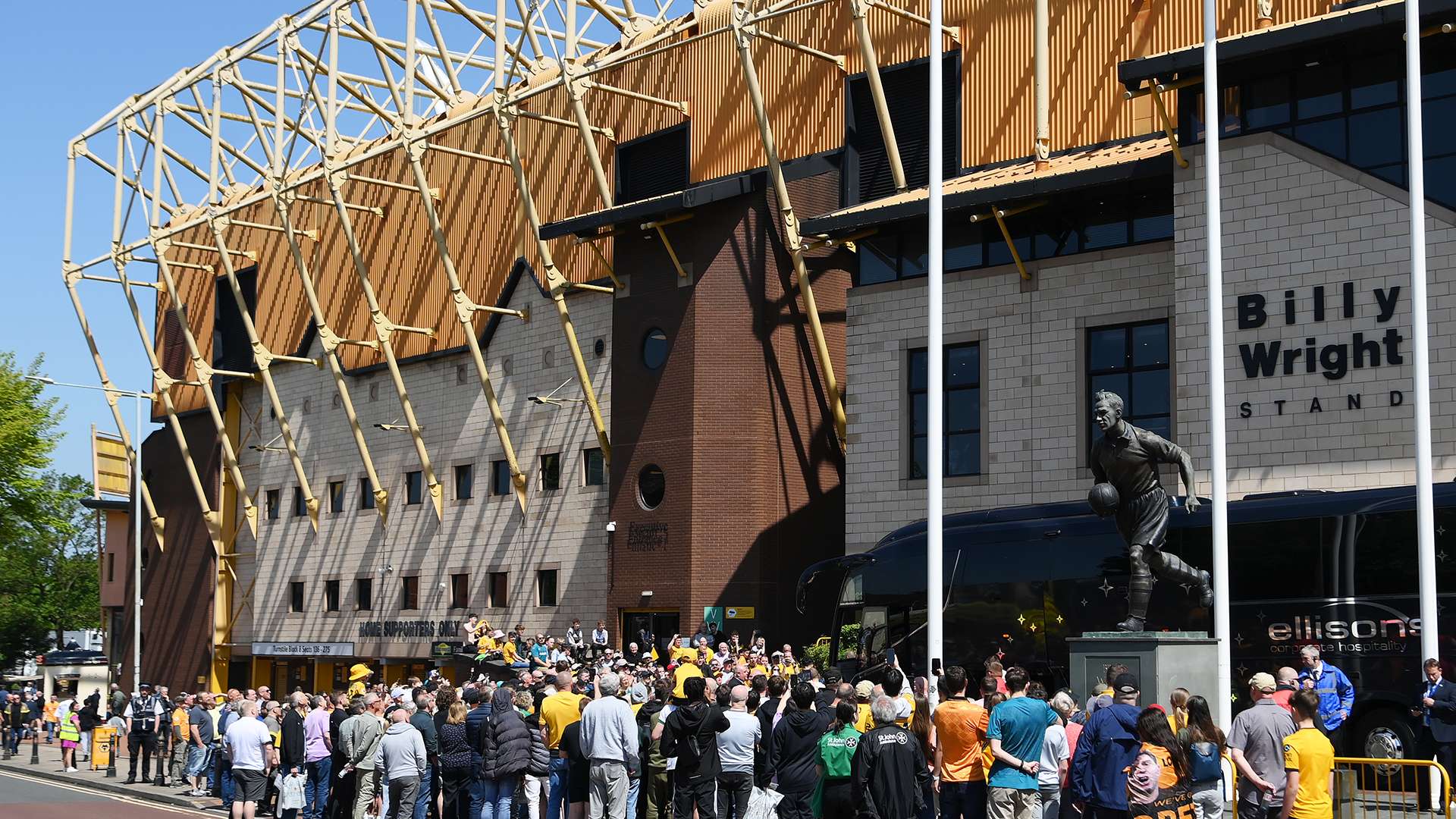 以吸引更多 以吸引更多